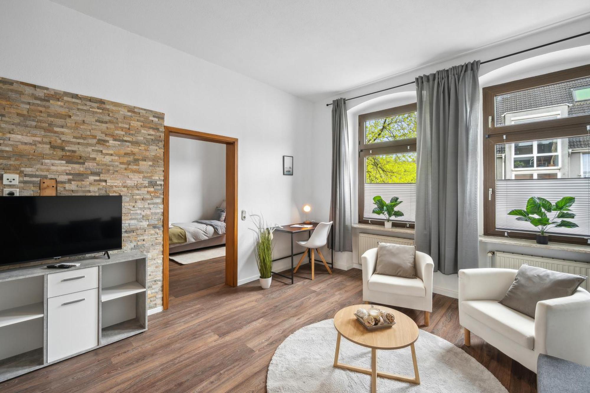 Wupper Home Ii, Top Lage Ideal Fuer Geschaeftsleute, Monteure, Familien, 3 Zimmer, Flachbild-Tv وبرتال المظهر الخارجي الصورة